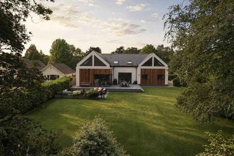 5 bedroom detached house for sale, Warren Close, Ringwood, BH24 2AJ