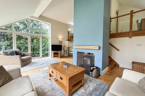 3 bedroom detached house for sale, Quarry Road, Glyn Ceiriog, Llangollen