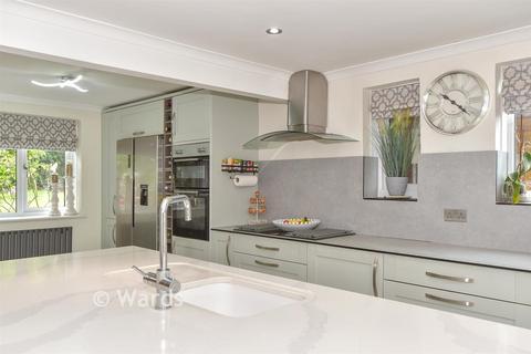 3 bedroom semi-detached house for sale, Greenside, Ashford TN26