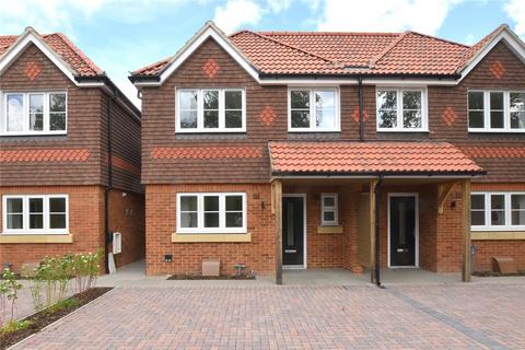 4 bedroom semi-detached house for sale, Westfield Road, Woking, GU22