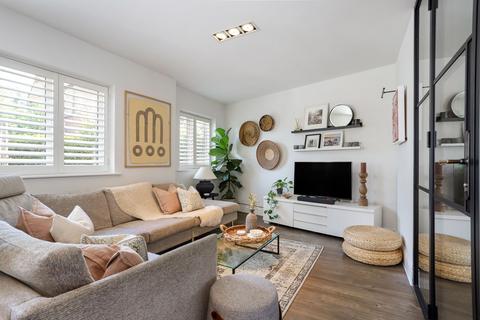 4 bedroom semi-detached house for sale, Blackthorn Close, Lower Bourne, GU10