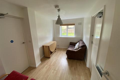 4 bedroom terraced house to rent, Haseldine Meadows, Hatfield