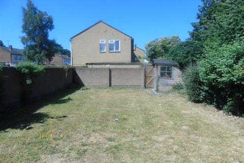 4 bedroom terraced house to rent, Haseldine Meadows, Hatfield