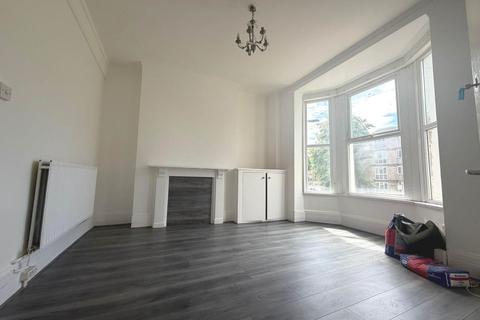 2 bedroom flat to rent, South Birbeck Road, Leytonstone, E11