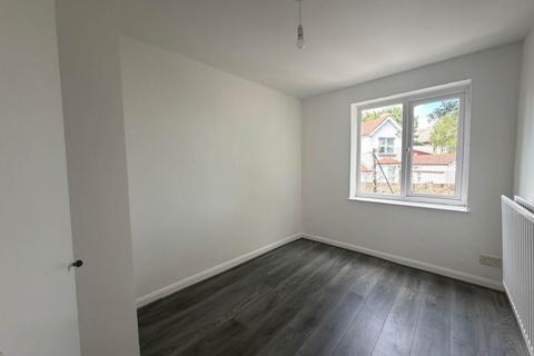 2 bedroom flat to rent, South Birbeck Road, Leytonstone, E11