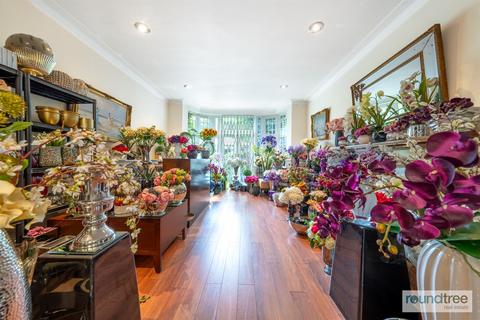 5 bedroom detached house for sale, Manor Hall Avenue, Hendon NW4