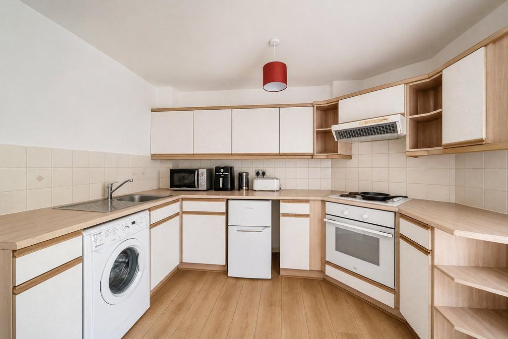 Apartment in Southampton, Bevois Valley, Portswood - View 2