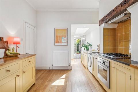 4 bedroom terraced house for sale, Cathles Road, London SW12