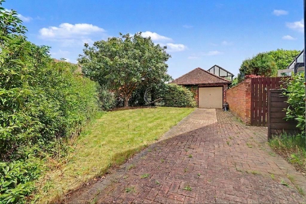 Driveway view, driveway
