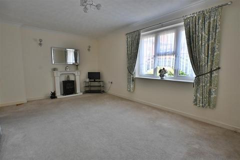 1 bedroom retirement property for sale, Eastfield Road, Brentwood