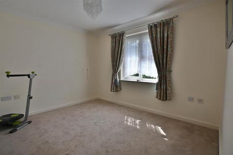 1 bedroom retirement property for sale, Eastfield Road, Brentwood