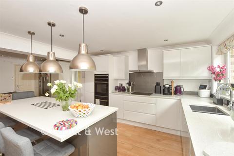 4 bedroom link detached house for sale, Stuart Way, East Grinstead, West Sussex