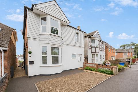 2 bedroom flat for sale, Kipling Road, Poole BH14