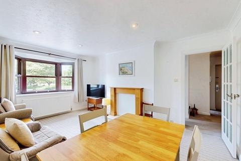 2 bedroom flat for sale, Castle Gate, Ilkley, LS29