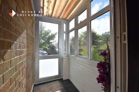 2 bedroom semi-detached bungalow for sale, Turpins Avenue, Holland-on-Sea, Essex, CO15 5HG