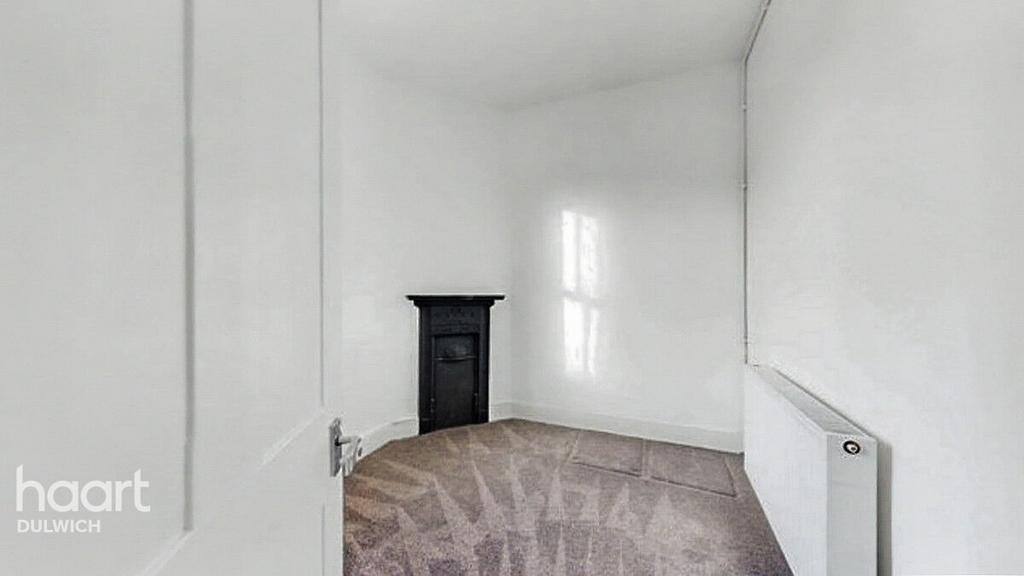 Bedroom, fireplace