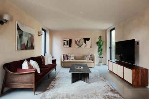 5 bedroom detached house for sale, Milverton Road, London NW6.