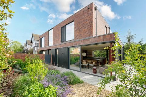5 bedroom detached house for sale, Milverton Road, London NW6.