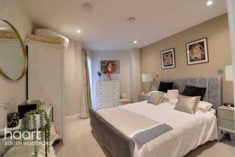undefined, High Road, Loughton
