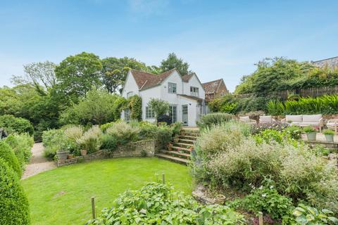 undefined, Church Hill, Ellesborough Road, Butlers Cross