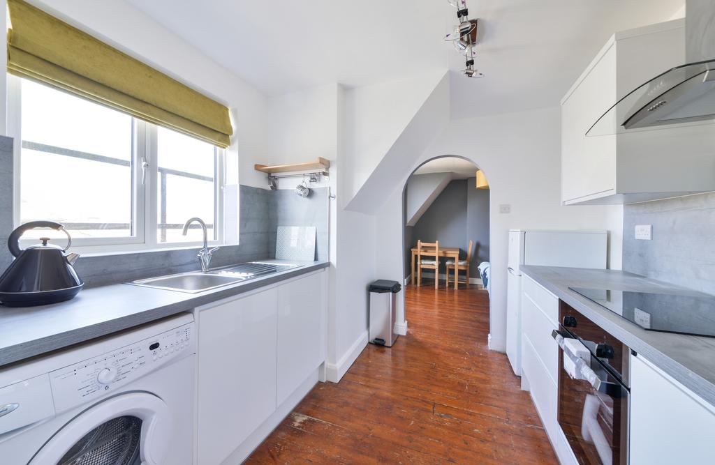 Apartment in Rushcliffe, Nottinghamshire - View 2