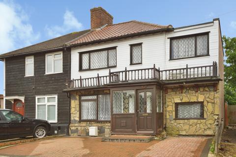 Holgate Road, Dagenham, RM10