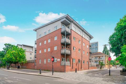 Bradstock Road, San House, E9