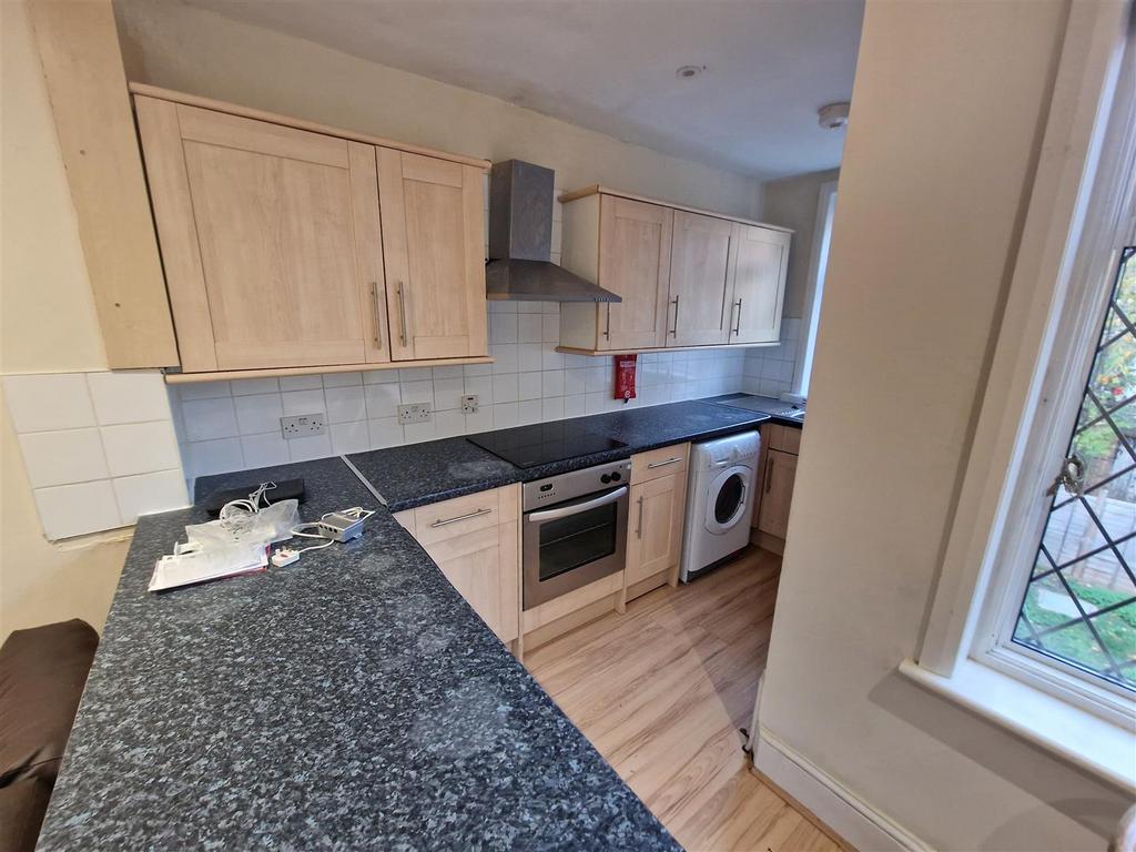 Apartment in London, The Hyde, Hendon Central - View 3