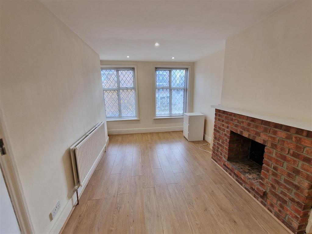 Apartment in London, The Hyde, Hendon Central - View 4