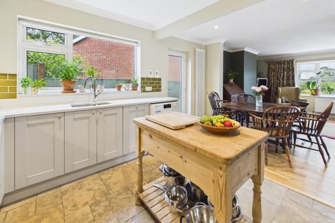 3 bedroom bungalow for sale, Malham Close, Lincoln
