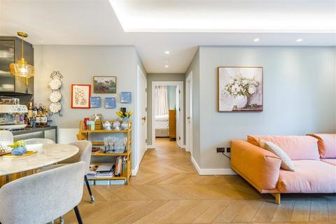 2 bedroom flat for sale, Cleveland Street, LONDON W1T