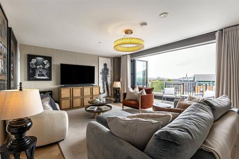 3 bedroom penthouse for sale, Imperial House, Princes Gate, Homer Road, Solihull, West Midlands, B91
