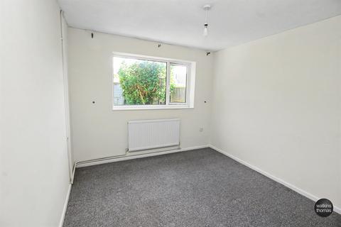 2 bedroom semi-detached bungalow for sale, Highgrove Bank, Tupsley, Hereford, HR1