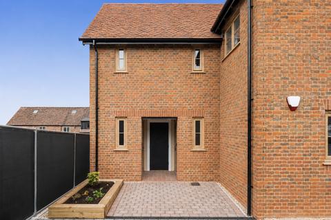 3 bedroom flat for sale, Embley Lane, East Wellow, Romsey, Hampshire, SO51