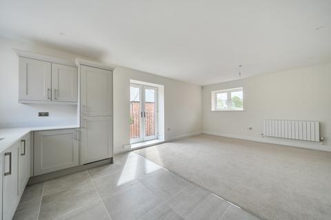 3 bedroom flat for sale, Embley Lane, East Wellow, Romsey, Hampshire, SO51