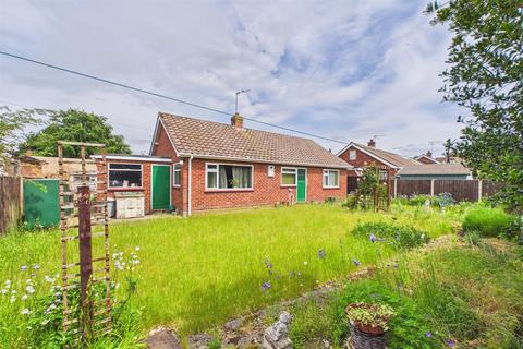 2 bedroom detached bungalow for sale, Robert Key Drive, Mattishall
