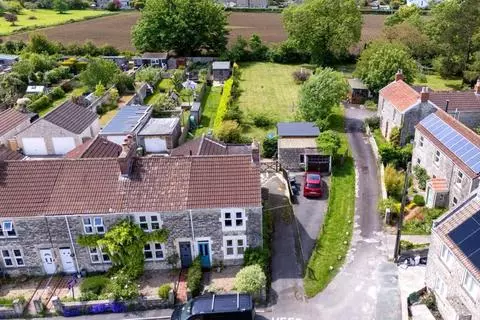3 bedroom property with land for sale, Timsbury