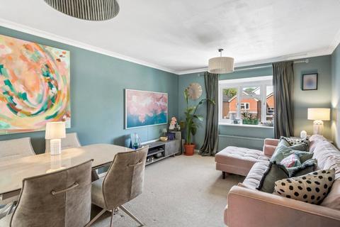 2 bedroom flat for sale, King James Way, Oxfordshire RG9