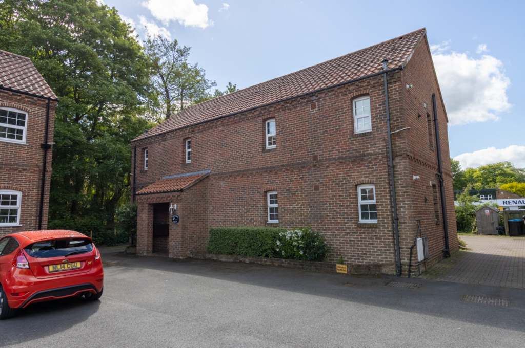 1 bedroom flat for sale