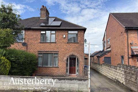 Semi-detached house - Parkfield Road, Stoke-On-Trent ST3