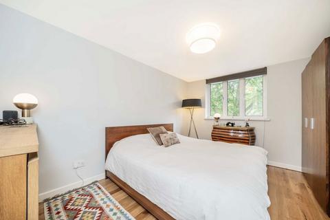2 bedroom flat for sale, Coopers Lane, London NW1