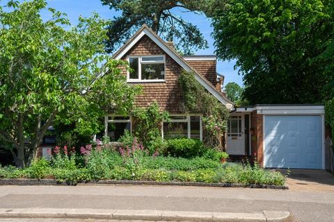 Knighton Close, South Croydon, CR2