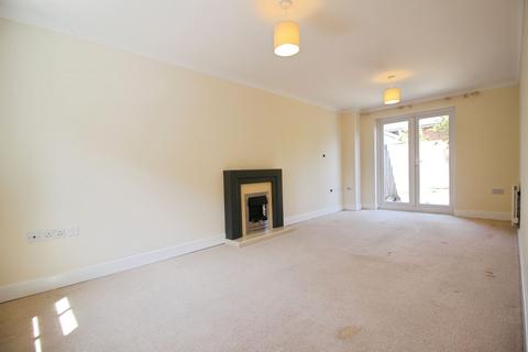 4 bedroom terraced house to rent, Ravensdale, Swindon SN1