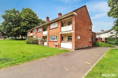 Flat - Hollybush Estate, Whitchurch, Cardiff, CF14
