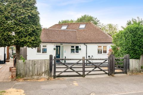 4 bedroom detached house for sale, Grafton Road, Worcester Park, KT4