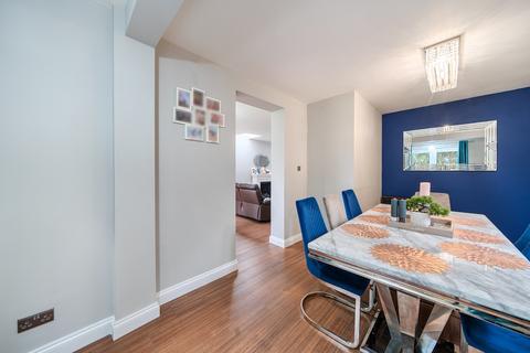 4 bedroom detached house for sale, Grafton Road, Worcester Park, KT4