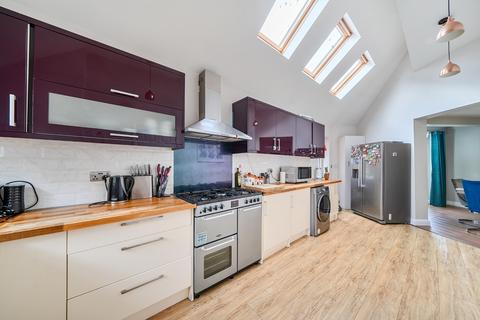 4 bedroom detached house for sale, Grafton Road, Worcester Park, KT4