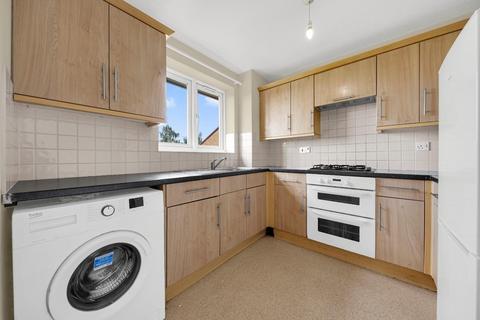 2 bedroom flat for sale, Millhaven Close, Chadwell Heath, RM6