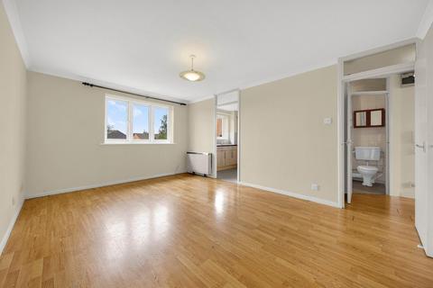 2 bedroom flat for sale, Millhaven Close, Chadwell Heath, RM6