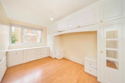 undefined, Petersfield Rise, London SW15